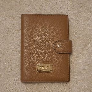 MK Light Brown Pasaport Holder